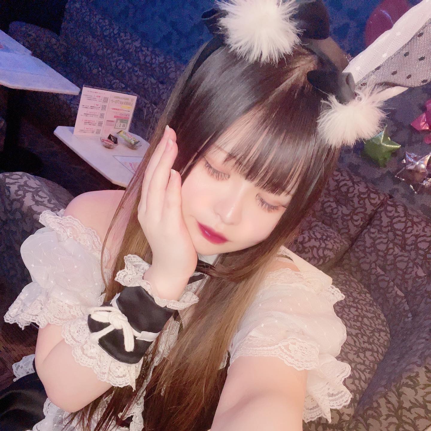 まつ毛爆盛れりいたん来ましたー💙
👑🐰♥・。.。*♥*。.。・*♥*・。.。*♥🐰👑
〜コンカフェ界初!〜
シャンコがあるバニーコンカフェ(新宿歌舞伎町)
寂しがり屋で甘えん坊な姫うさぎが
王子・王女のご来城をお待ちしております♪
「たりらび」独自の『シャンパンコールシステム』
素敵な時間を過ごしませんか?
.
.
.
たりら-Bits-では、一緒にお給仕してくれる姫うさちゃんを大募集!
オリジナル衣装でかわいく働きませんか?
気になった方はお気軽に当SNSのDMまたはHPまでお問い合わせください♪
.
.
.
《営業時間》
通常営業 18:00~23:00
予約営業 15:00~18:00
東京都新宿区歌舞伎町2-39-12 K会館1F たりら
03-6265-9976(18:00~23:00対応可能)
tarirabits@gmail.com
.
.
.
【HP】
https://tarirabits.wixsite.com/0503
【Twitter】
https://twitter.com/Tarira_Bits
【Instagram】
https://www.instagram.com/tarira_bits/
【TikTok】
www.tiktok.com/@tarira_bits
【出勤情報】
https://calendar.google.com/calendar/embed?src=tarirabits%40gmail.com&ctz=Asia%2FTokyo
👑🐰♥・。.。*♥*。.。・*♥*・。.。*♥🐰👑
#たりらBits #たりらび #たりらびっつ #シャンコがあるバニーコンカフェ #新宿 #歌舞伎町 #バニー #バニーちゃん #バニーガール #バニーコンカフェ #シャンパン #シャンパンコール #シャンコ #コンカフェ #コンカフェ嬢 #バイト #量産型 #量産型ヲタク #自撮り界隈 #自撮り界隈の人と繋がりたい #美男美女と繋がりたい #新宿コンカフェ #bar #歌舞伎町bar #地雷女子 #コンセプトカフェ #新宿bar #ガールズバー #バー #歌舞伎町コンカフェ